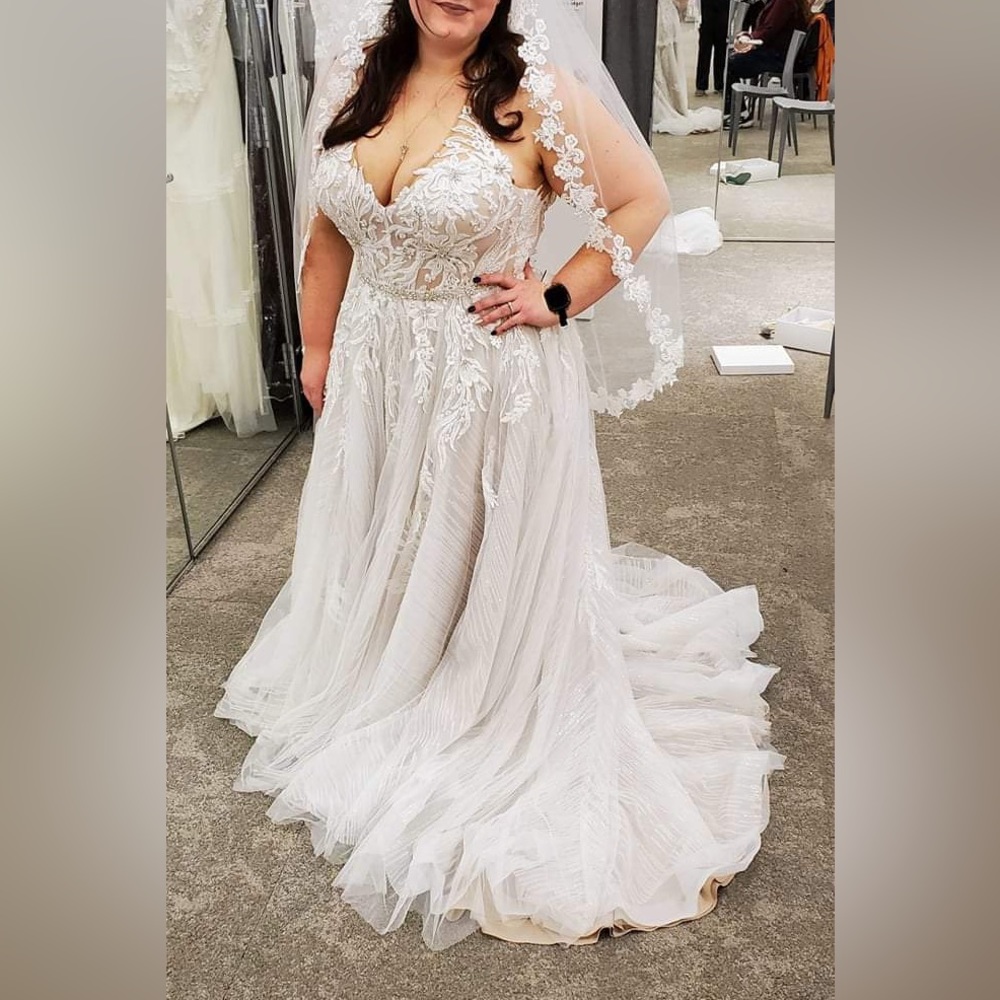 Wedding Dress! Size 14
